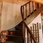 Nill's Stone House Hotell *