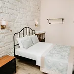 Nill's Stone House Çeşme