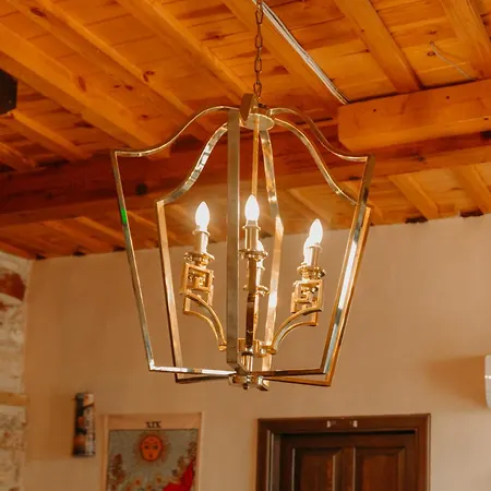 Nill's Stone House Szálloda