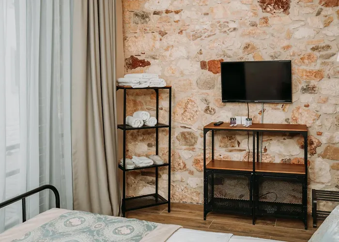 Hotel Nill's Stone House *